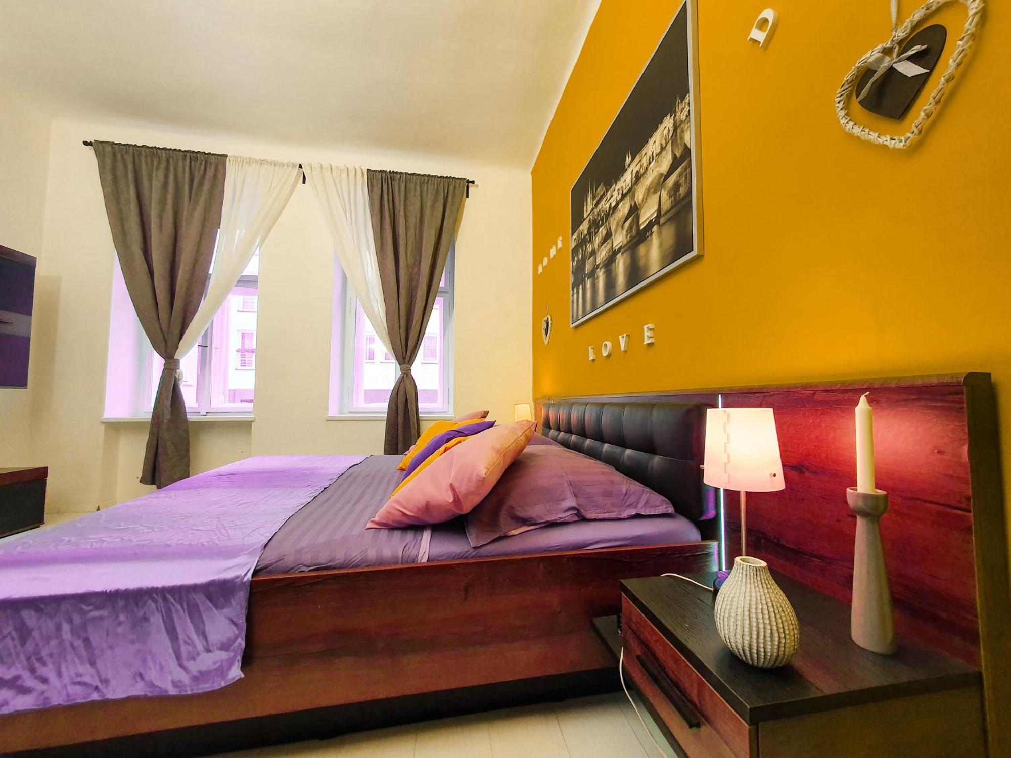 Apartment In The Center Of Прага Екстериор снимка